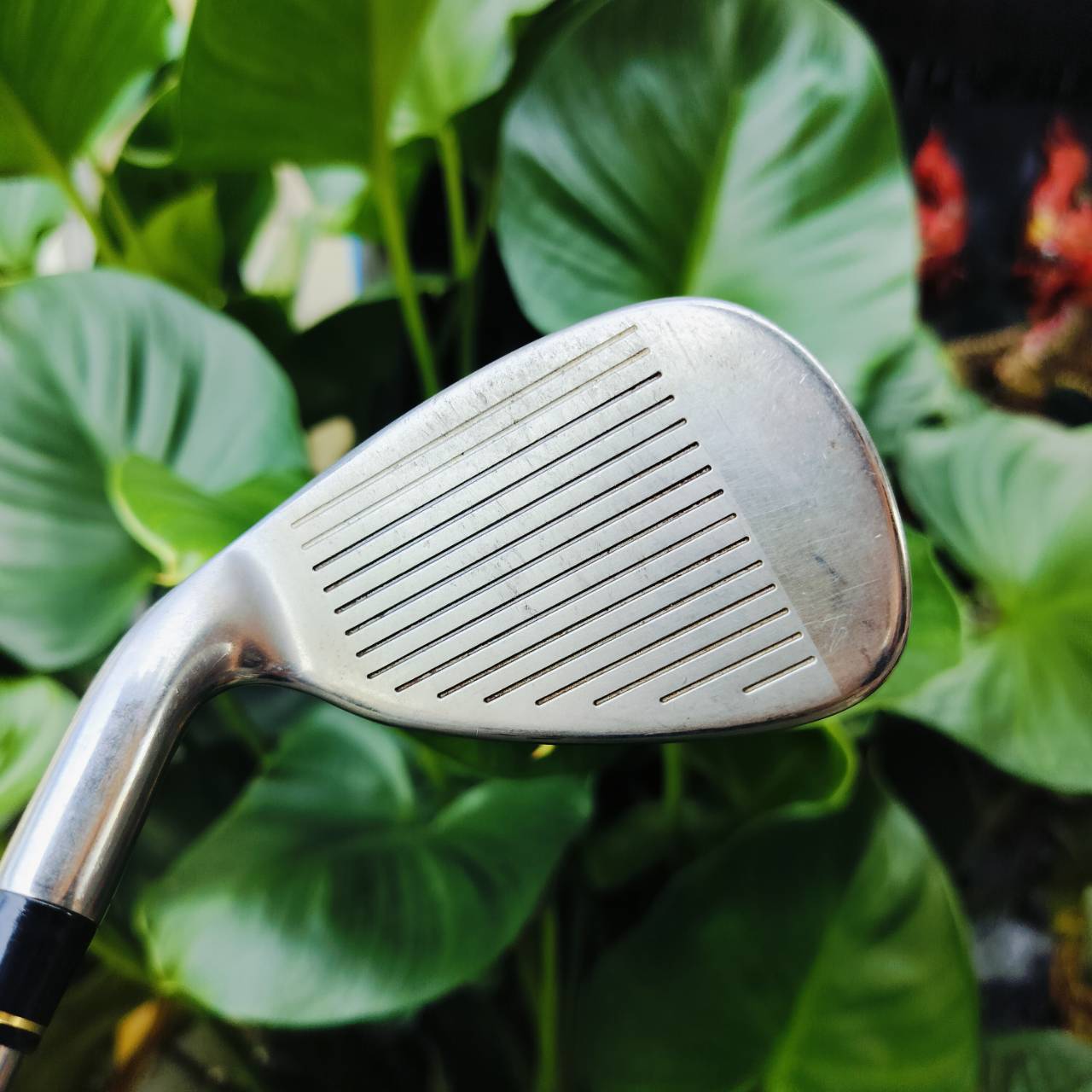 ชุดเหล็ก Taylormade RAC R5 รุ่นนี้ตีง่ายอย่างมาก และถ้าใครเลยลอง จะรู้ว่าตีไกลกว่าปกติมาก ไม้กอล์ฟพรีเมี่ยมมือสอง ของแท้ By NakaraLuxurious