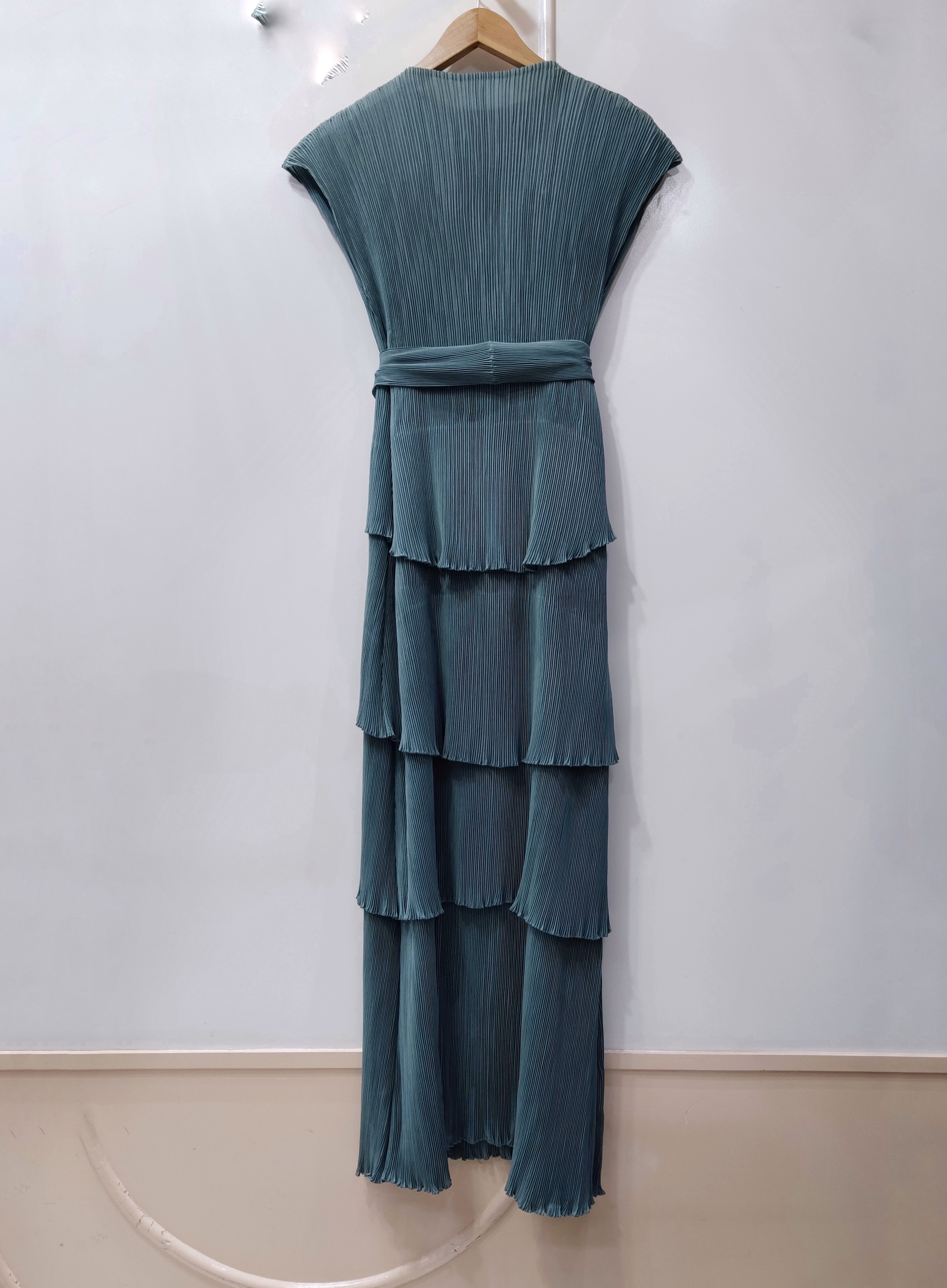 ยาว 52.5 นิ้ว 2MUAY รุ่น GA62144 เดรสอัดพลีท CAP SLEEVE TIERED PLEATED DRESS 6 สี FREE SIZE