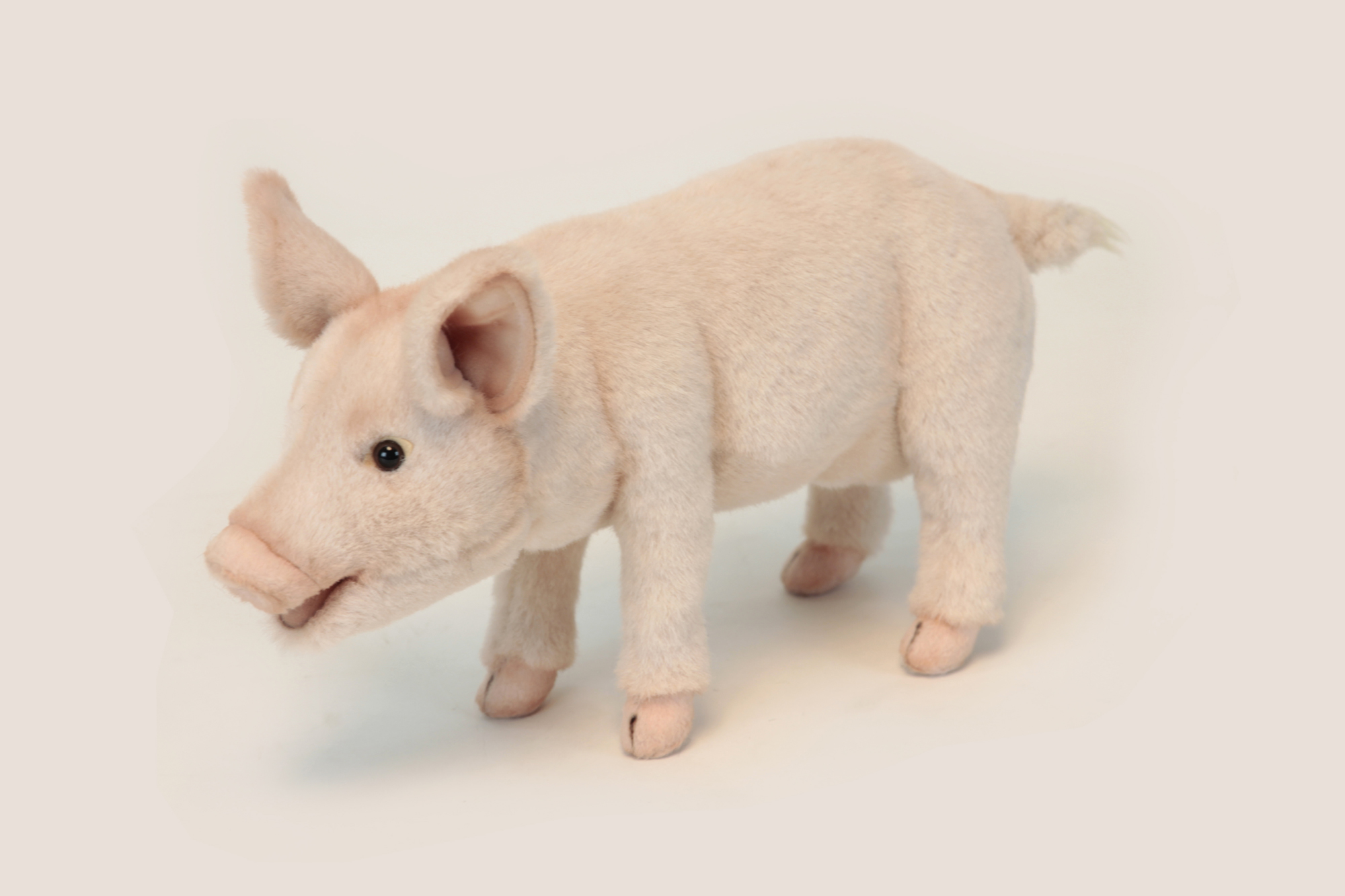 6290 Piglet Standing 34 cm.L