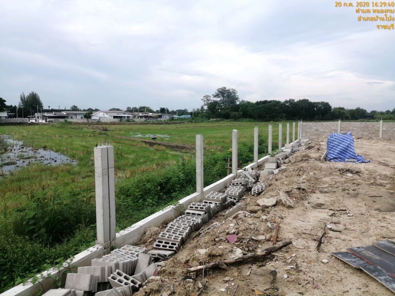 ขนส่ง(บ้านโป่ง) ก่อสร้างรั้วรอบขนส่ง