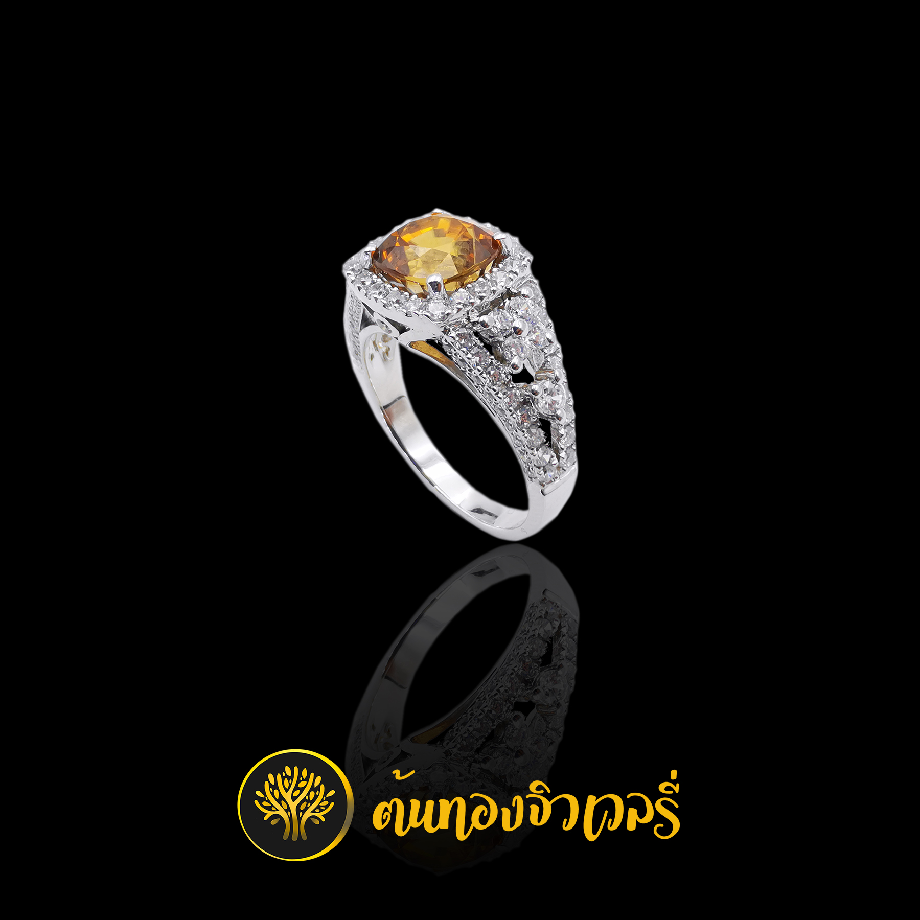 แหวนเงินพลอยเพทาย เพชรล้อม ก้านฝังเพชร สวยงามมากๆๆๆครับ