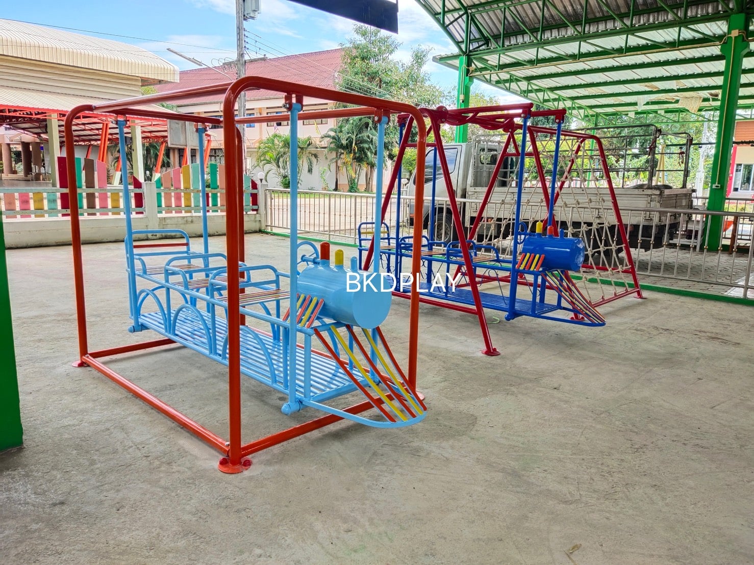 ชุดรวมG เครื่องเล่นสนามกลางแจ้ง เครื่องเล่นสนามเหล็ก ประกอบด้วยปีนป่าย และรถไฟโยกเยก OutdoorPlayground,ผลิตเครื่องเล่นสนาม,เครื่องเล่นในสนามเด็กเล่น,เครื่องเล่นงบสพฐ.,ประชารัฐ, ราคาโรงงาน ขนาด 150x275x170 ซม.