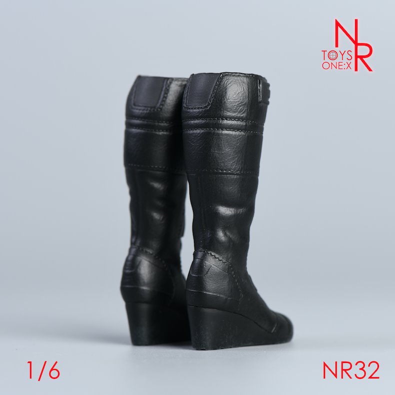 [สั่งจอง]NRTOYS nr32 1/6 : Women’s Boots & Electric Baton
