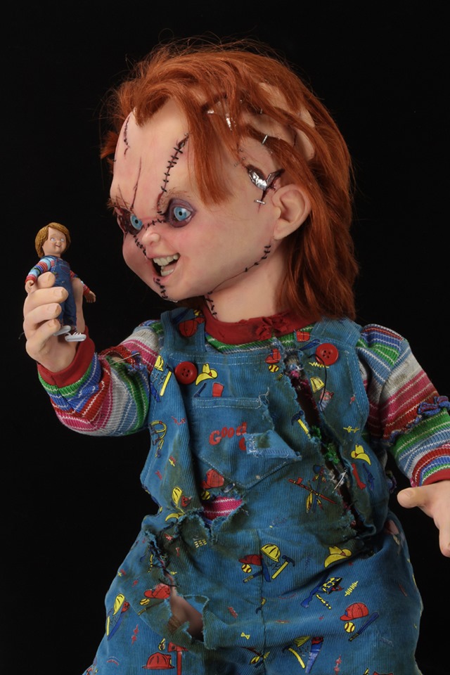 [สั่งจอง]Neca 42116 / 42117 Bride of Chucky Life-Size Chucky Replica
