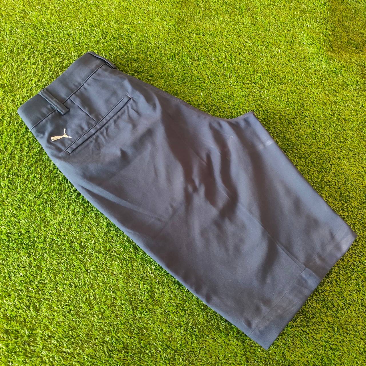 กางเกงกอล์ฟขาสั้น PUMA มือ 1 ของศูนย์ล้างสต๊อค!!! สีกรม ขนาดรอบเอว 28