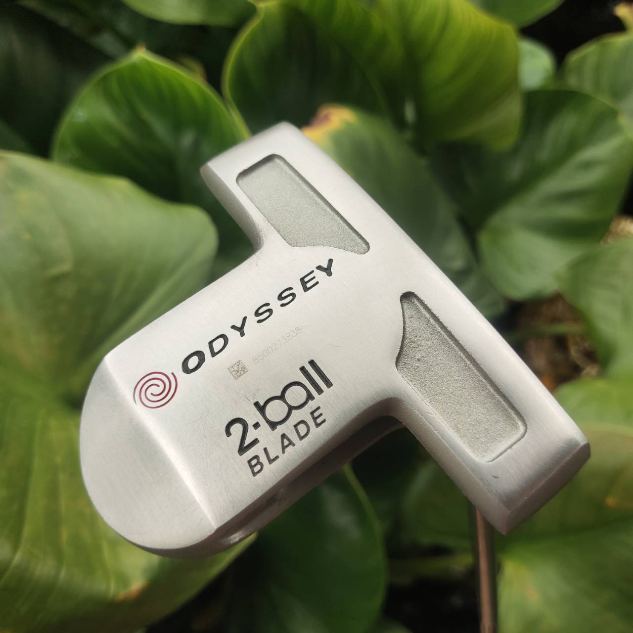 PUTTER Odyssey White Hot 2-Ball Blade ผสมผสานการจัดแนวที่แม่นยำของรุ่น 2-Ball เข้ากับรูปทรง Blade ที่เพรียวบาง ไม้กอล์ฟมือสอง