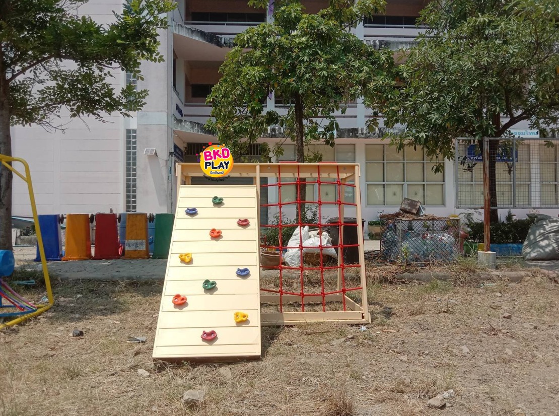 เครื่องเล่นสนามไม้ กลางแจ้ง ชุดปีนป่ายหรรษา ไม้เนื้อแข็งอย่างดี ปีนป่ายไม้ ผลิตในไทย สินค้าสั่งผลิต woodplayground