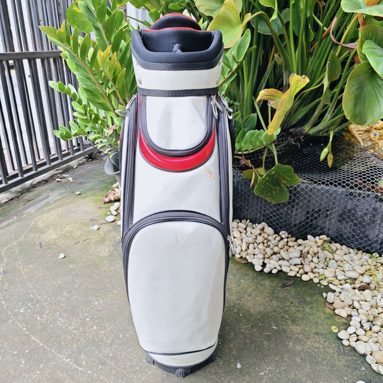 ถุงกอล์ฟลายคลาสสิกจาก HSBC รุ่นนี้ขึ้นชื่อเรื่องความทน แข็งแรง