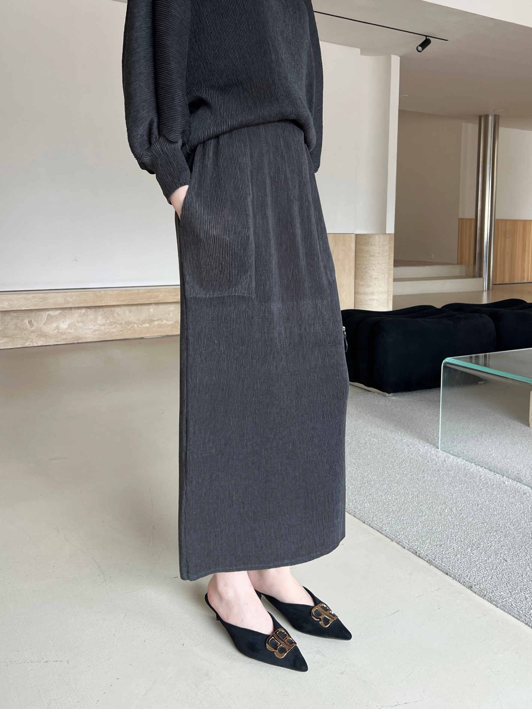 ปรับราคาลง20%!! ยาว 33.5นิ้ว! 2MUAY รุ่น GJO1847 กระโปรงพลีทคุณภาพ PENCIL KNIT PLEATED SKIRT 7 สี FREE SIZE