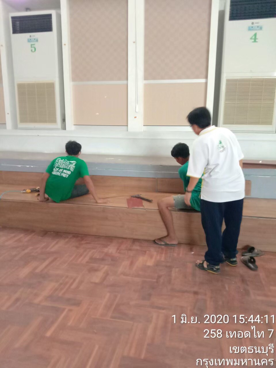 รร.วัดอินทรารามปรับปรุงห้องประชุม และสนามกีฬาในร่ม