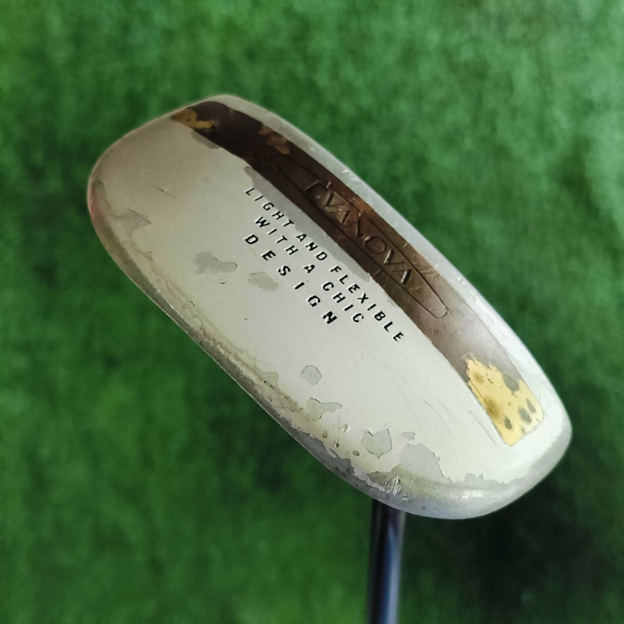 PUTTER EVANOVA ยาว 33 นิ้ว LIGHT AND FLEXIBLE DESIGND ทรงมอลเล็ต ชดเชยความผิดพลาด ไม้กอล์ฟพรีเมี่ยมมือสอง ของแท้ By NakaraLuxurious