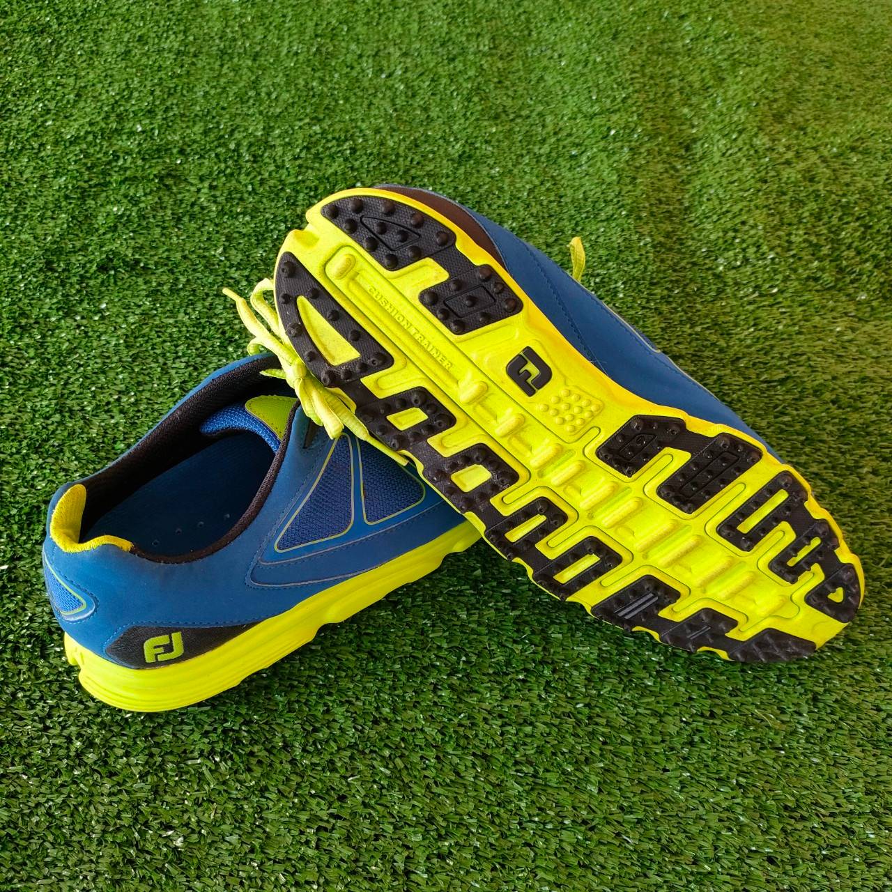 รองเท้ากอล์ฟ FOOT JOY SUPER LITES มือสอง ไชส์ 7 XW เบามาก ใส่สบาย