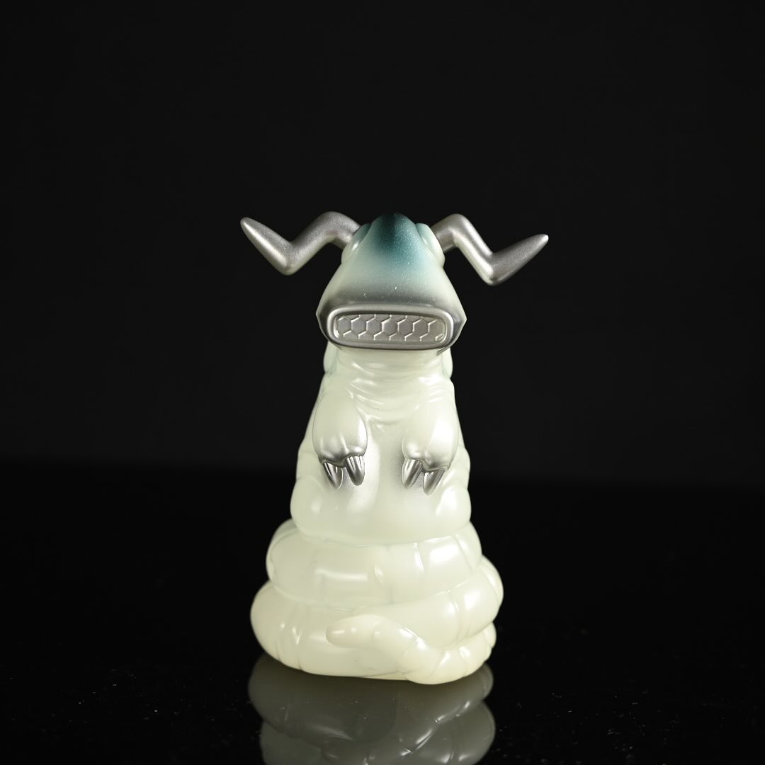 [สั่งจอง]Planet-x Asia : Elekking (Adult & Baby Set) GID (25Cm)