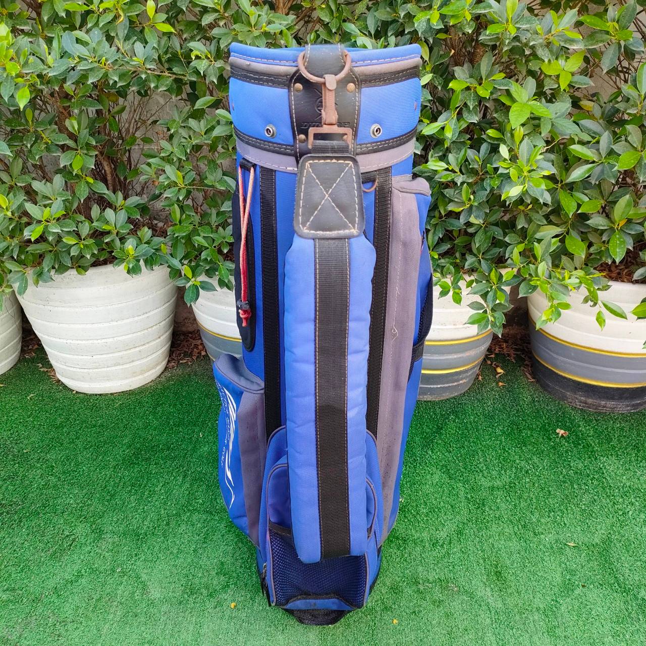 ถุงกอล์ฟ DUNLOP DDH V มือสอง ** ถุงกอล์ฟ มีตำหนิ คอพเวอร์ ขาด มีรูปให้ชมท้ายสุดค่ะ **