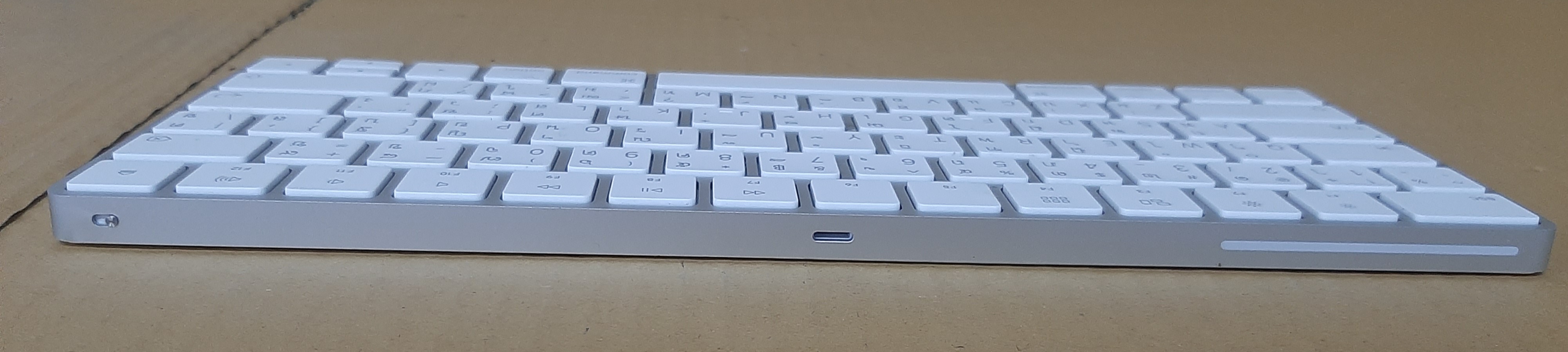 Keyboard Thai ไร้สาย Apple A1644 Magic มือสอง สภาพดี ประกันร้าน 7 วัน