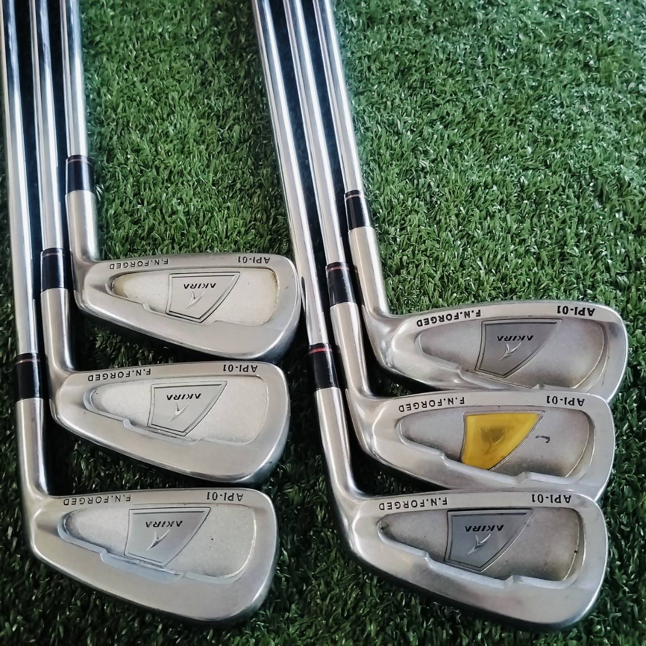 ** ขาดเหล็ก 7 และ 9 * ลดพิเศษ** ชุดเหล็ก AKIRA API-01 FN FORGED ก้าน NSPRO 950 FLEX R กริพ IOMIC มีเหล็ก 3 4 5 6 8 P ค่ะ เหล็ก FORGED JAPAN นุ่มนวล ฟีลลิ่งที่สุดยอดที่สุด ไม้กอล์ฟพรีเมี่ยมมือสอง ของแท้ By NakaraLuxurious