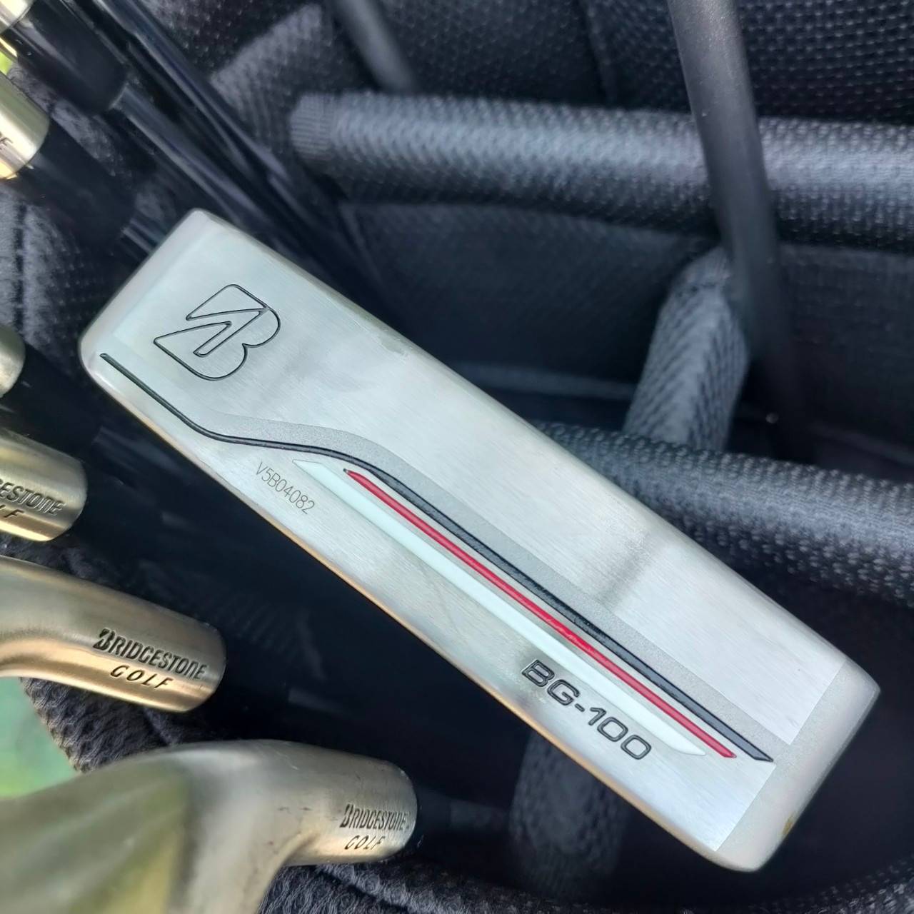 FULLSET BRIDGESTONE BG-100 สุดยอดเซ็ตพรีเมี่ยมญี่ปุ่น สภาพสวยนางฟ้า!! ก้าน DIMANA ทั้งชุด COVER เดิมสวย ถุงกอล์ฟสวยมาก!! ไม้กอล์ฟมือสอง ของแท้ BY NakaraLuxurious