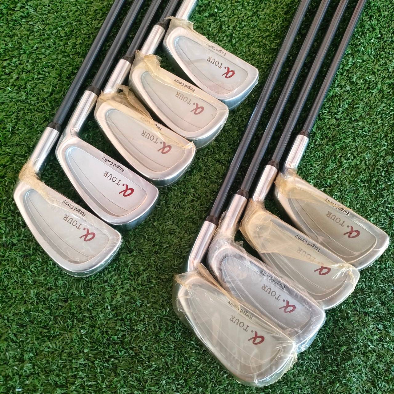 ชุดเหล็ก KENT α .TOUR FORGED CAVITY ของใหม่!! มีเหล็ก 3-9 เเละ PW SW ก้าน KENT α-TOUR FLEX S เป็นเหล็ก FORGED สุดพรีเมี่ยม!! ไม้กอล์ฟมือหนึ่ง ของแท้ BY NakaraLuxurious