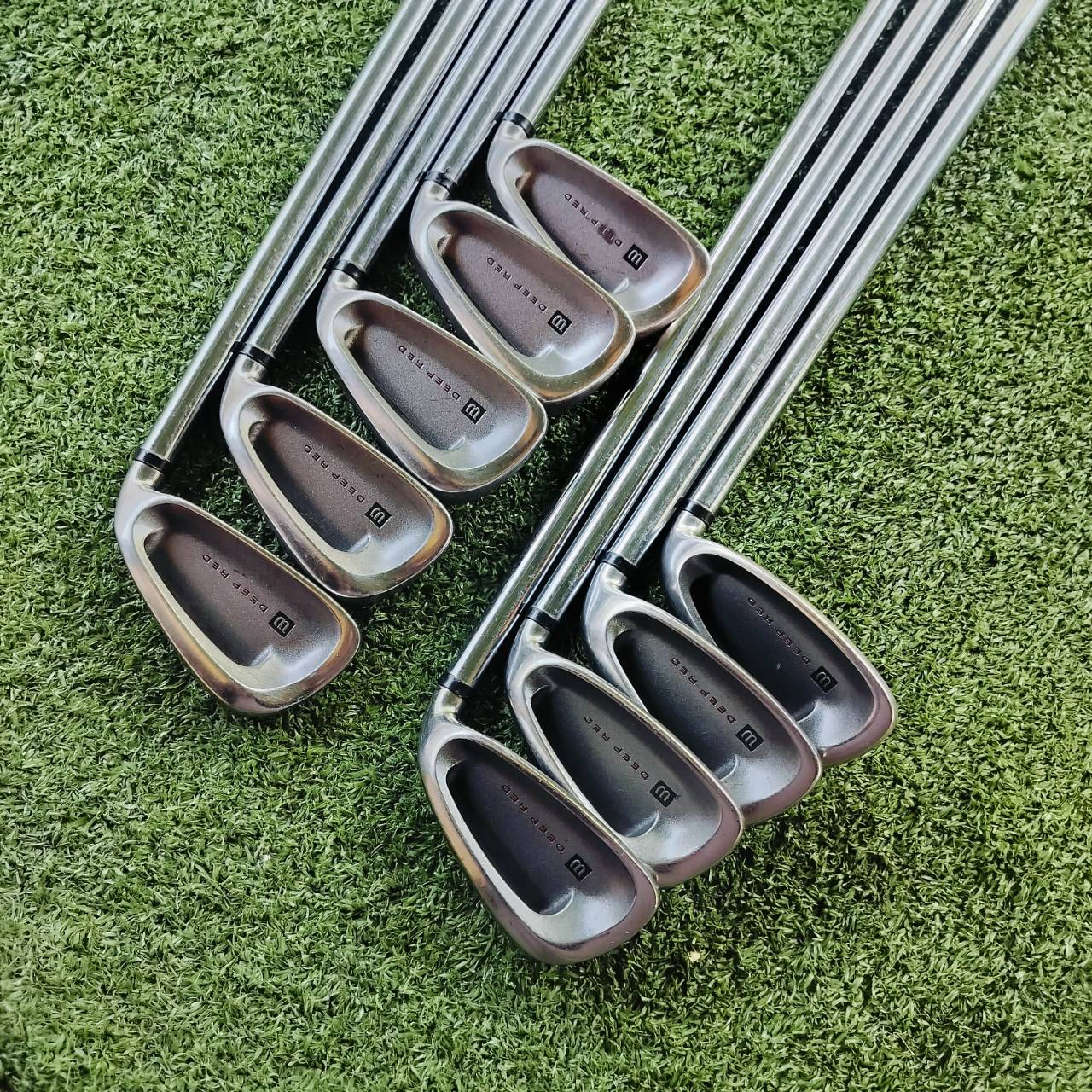 ** ก้านอ้วน ** FAT SHAFT** ชุดเหล็ก WILSON DEEP RED มีเหล็ก 3-9 เเละ PW SW ก้านอ้วน FAT SHAFT FLEX R ชุดใหญ่จัมโบ้ 9 ชิ้นเลยค่ะ ไม้กอล์ฟพรีเมี่ยมมือสอง ของแท้ By NakaraLuxurious