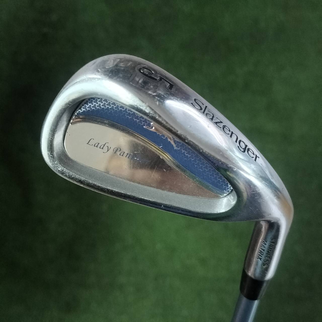 *** ไม้กอล์ฟผู้หญิง *** เหล็ก 5 SLAZENGER LADY PANTHER เหมาะสำหรับท่าน ที่ตามหาเหล็กไว้เพื่อเริ่มเล่น หรือต้องการ จะเพิ่มเหล็ก 5 เข้าไปในชุดเลยค่ะ!!! ไม้กอล์ฟพรีเมี่ยมมือสอง By NakaraLuxurious