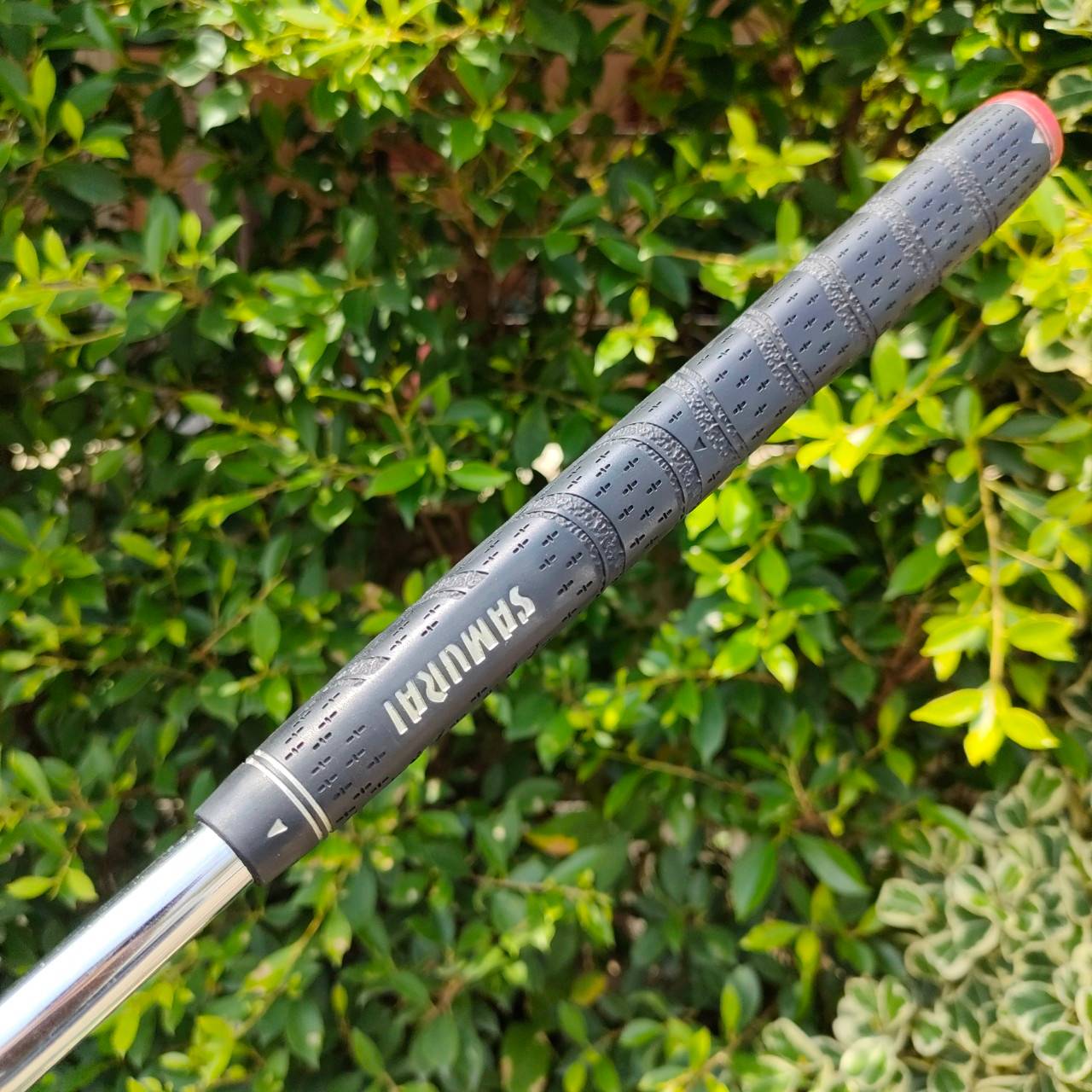 PUTTER ODYSSEY DUAL FORCE TM 330 ความยาว 35 นิ้ว รุ่นหน้าดำมาอีกแล้ว ก้าน ODYSSEY DUAL FORCE รุ่นนี้ที่เป็นรุ่นยอดนิยมมากๆ เพราะ หน้าไม้รุ่นนี้ ทั้งนุ่มและหนึบมาก เกาะไลน์มาก