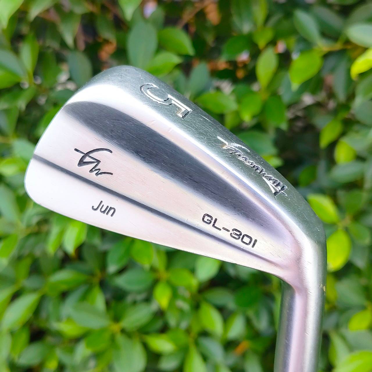 ชุดเหล็ก GREEN WAY GL-301 มีเหล็ก 5-9 เเละ PW SW เหล็ก FORGED เนื้อสวยใส ใบเบลดคมๆ มันส์ๆ จากญี่ปุ่น