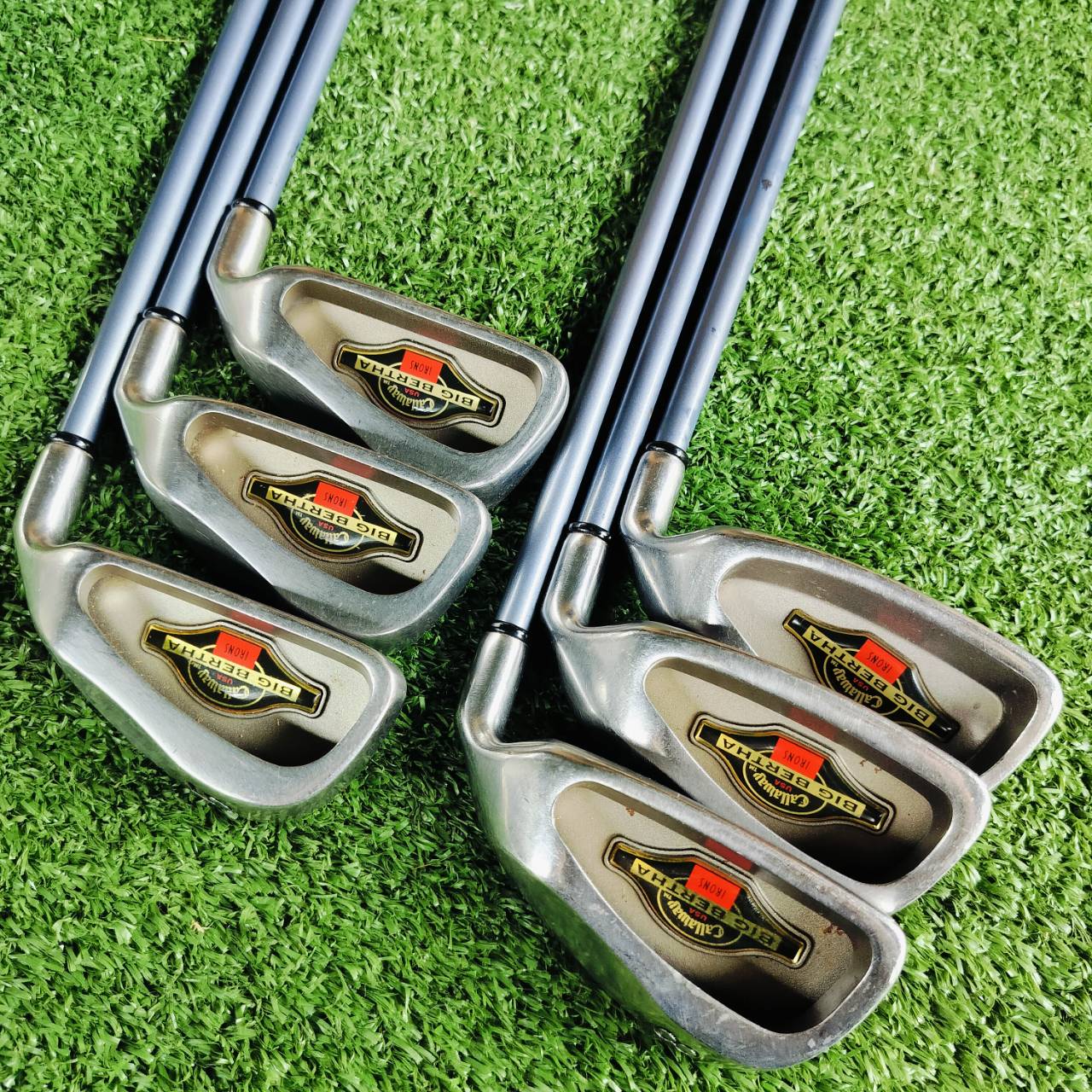 ชุดเหล็ก Callaway BIGBERTHAR ก้านกราไฟต์ FLEX R ชดเชยสูงมาก Cavity ลึกมากตีง่ายมากๆ และตีเต็มระยะ ไม้กอล์ฟพรีเมี่ยมมือสอง ของแท้ By NakaraLuxurious