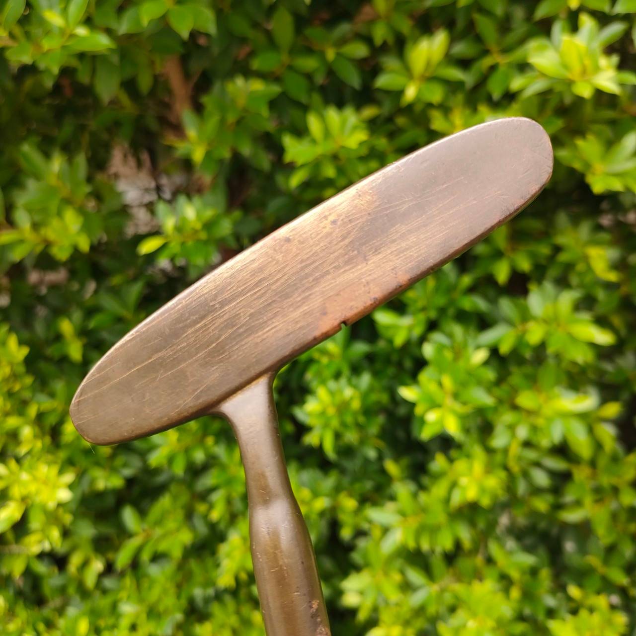 PUTTER TOUCH-DOWN TD2000 ความยาว 32 นิ้ว ก้าน TOUH -DOWN วัสดุทองเหลืองสุดพรีเมี่ยม เป็นพัตเตอร์ แบบคลาสสิค ไม้กอล์ฟมือสอง ของแท้ BY NakaraLuxurious