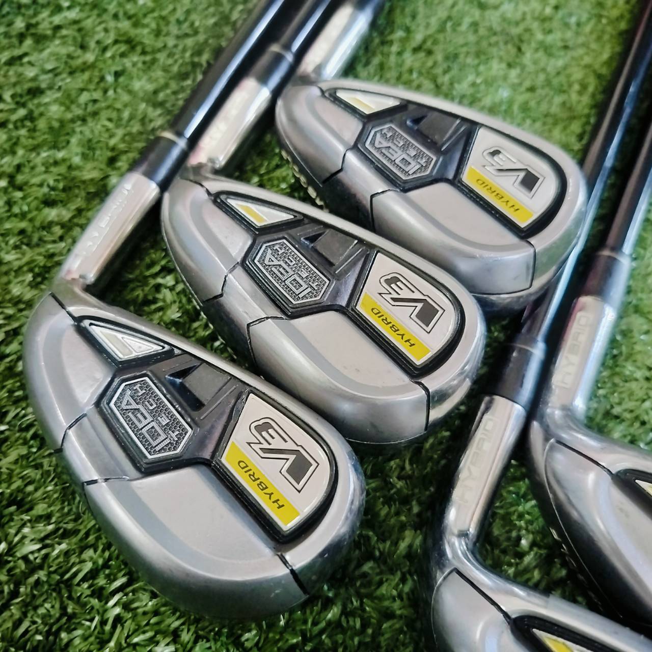 ชุดเหล็ก HYBRID ทั้งชุด!!! Adams Idea Tech V3 irons ชุดเหล็กที่ตีง่ายมากๆๆ และ ตีไกลกว่าเหล็กทั่วไป ไม้กอล์ฟพรีเมี่ยมมือสอง ของแท้ By NakaraLuxurious