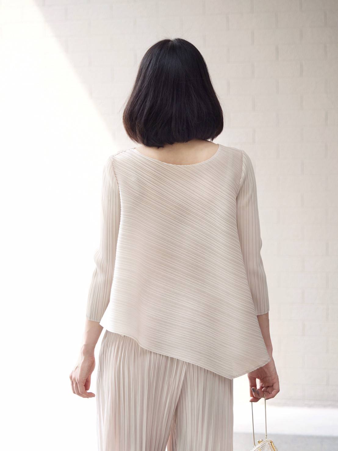 อก 38 นิ้ว 2MUAY รุ่น GJO7161 เสื้อพลีทงานคุณภาพ เสื้อผู้หญิง 13สี FREE SIZE HALF SLEEVE ASYMMETRIC PLEATED TOP