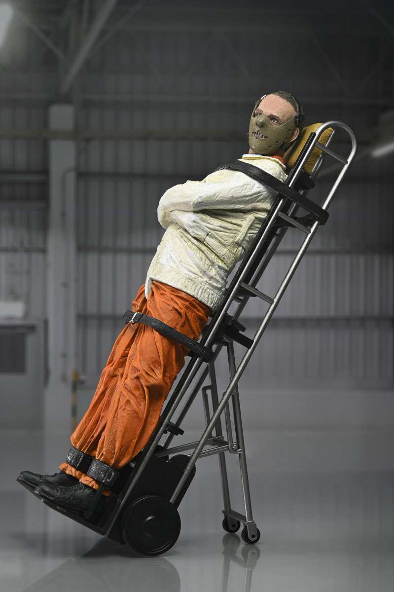 [สั่งจอง] Neca - Dr. Hannibal Lecter (Masked) 7" scale