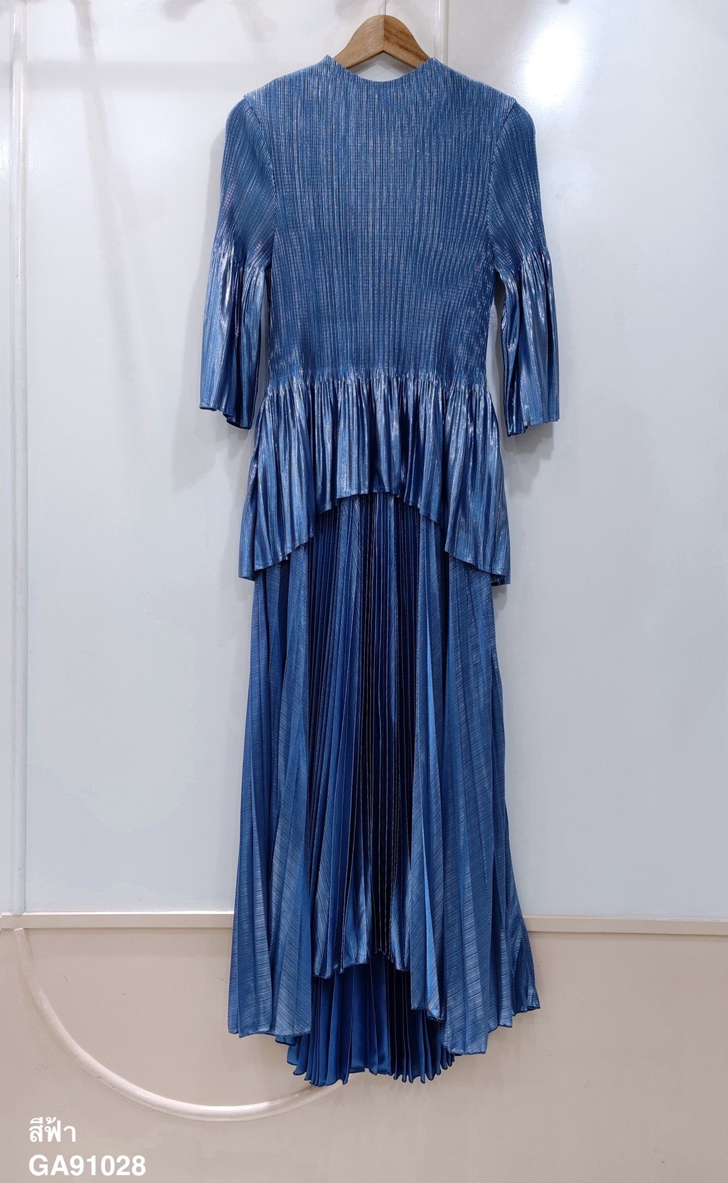ปรับราคาลง30%!! 2MUAY รุ่น GA91028 เดรสพลีทคุณภาพ METALLIC FLARE PLEATED DRESS 5 สี FREE SIZE