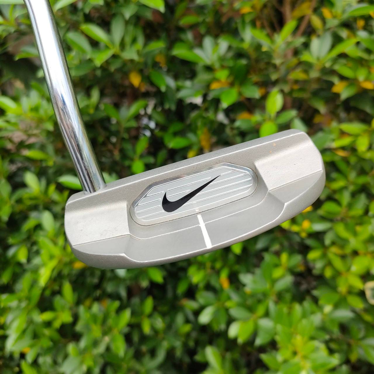 PUTTER NIKE BC.002 ความยาว 33 นิ้ว น้ำหนักดีมาก หน้าไม้พัตต์เป็นแบบพิเศษ เกาะไลน์มาก วัสดุพรีเมี่ยมมาก