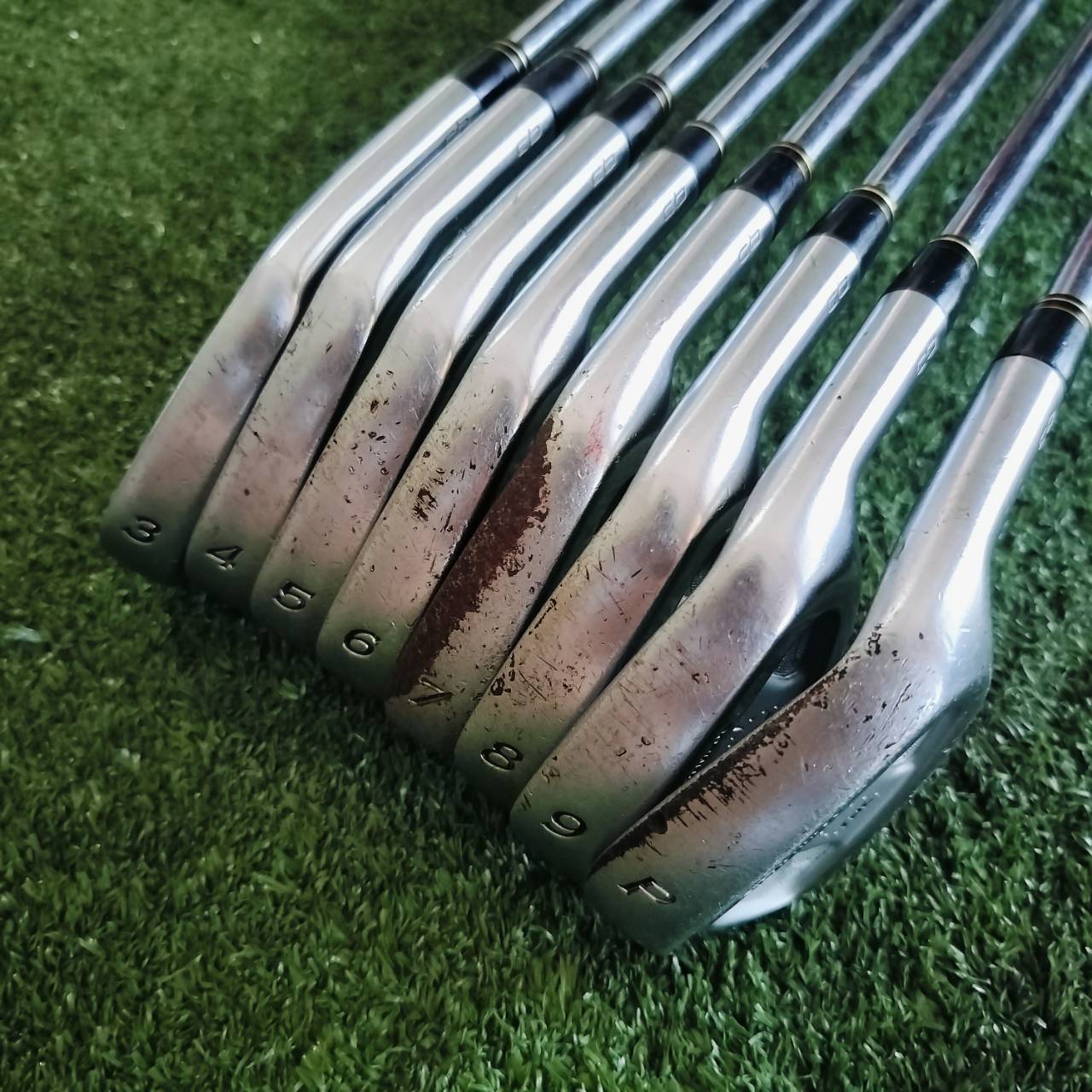 ลดพิเศษ!!! ชุดเหล็ก Taylormade RAC FORGED CB ชุดนี้ผลิตด้วยกระบวนการ FORGED ระดับโลก เป็นรุ่นที่ต่อมาจาก 300 FORGED อันโด่งดัง รุ่น CB มี CAVITY ตีไม่ยาก มีการชดเชยสูง ไม้กอล์ฟพรีเมี่ยมมือสอง ของแท้ By NakaraLuxurious