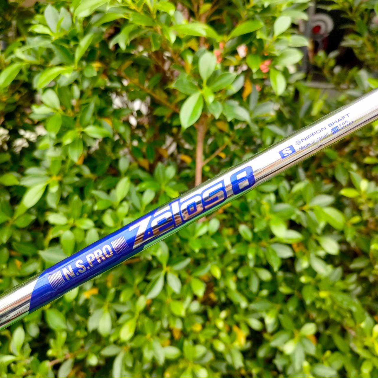 ชุดเหล็ก SRIXON ZX4 มีเหล็ก 5 - 9 เเละ PW ก้าน N.S.PRO ZELOS 8 FLEX S ชดเชยความผิดพลาดอย่างทรงพลัง โครงสร้างแบบ Hollow พร้อมด้วย รูปลักษณ์ที่เพียวบางและมีความโฉบเฉี่ยว