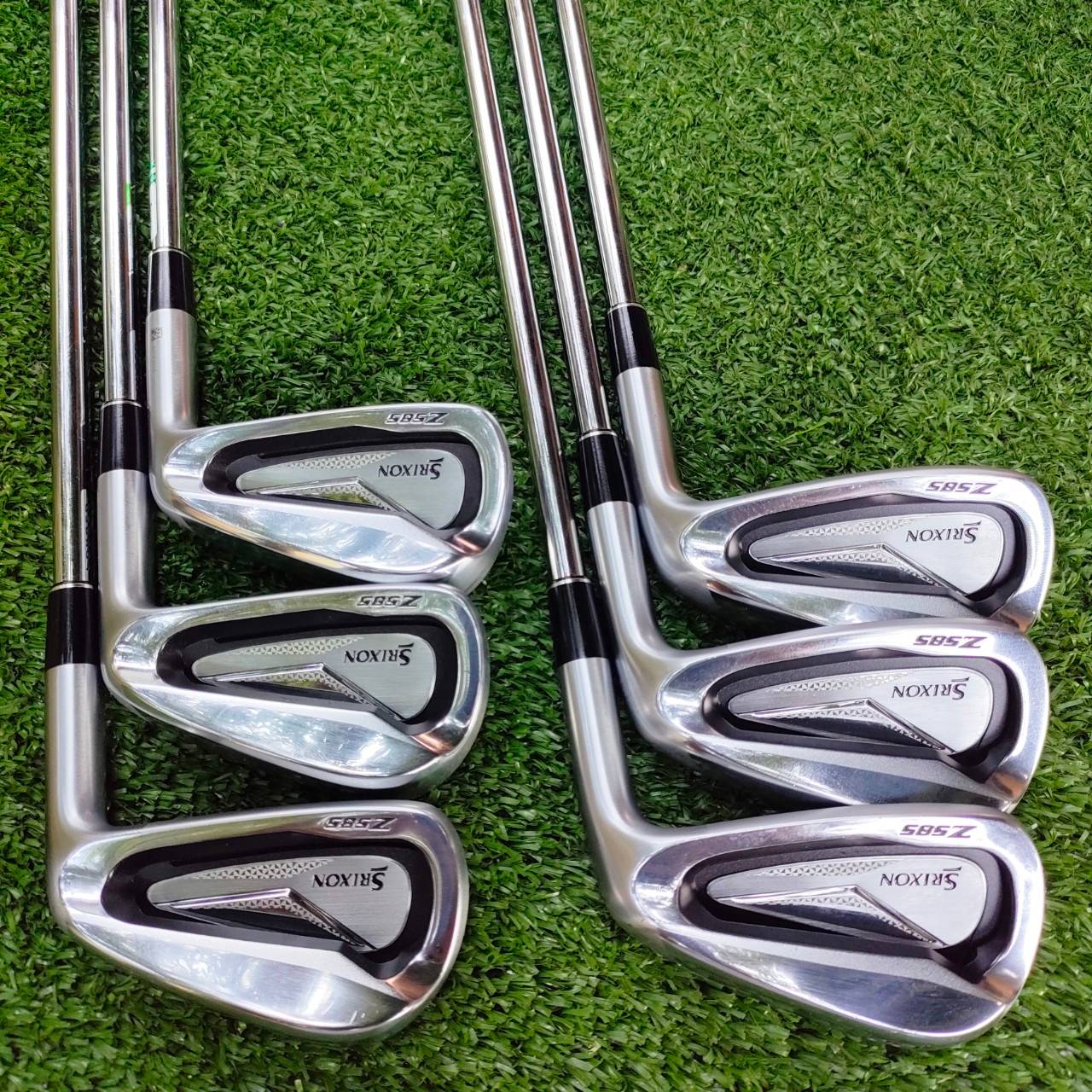 ชุดเหล็ก SRIXON Z585 เพื่อการตีอย่างเสถียรในทุกช็อต!!! มีเหล็ก 5 - 9 เเละ PW ก้าน N.S.PRO 950 GH FLEX R เหล็ก FORGED CAVITY สุดพรีเมี่ยม จากญี่ปุ่น สภาพสวยนางฟ้าจ้าา ไม้กอล์ฟพรีเมี่ยมมือสอง By NakaraLuxurious