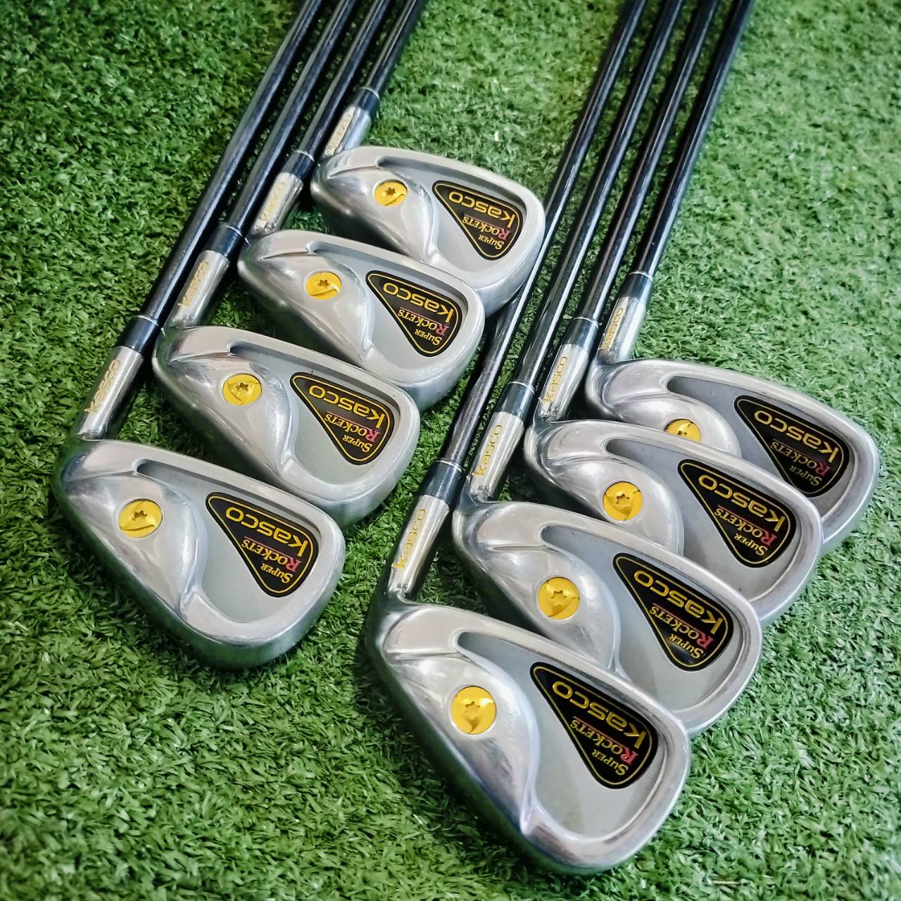 ชุดเหล็ก KASCO SUPER ROKETS มีเหล็ก 5-9 เเละ PW AW SW ก้าน SUPER ROCKETS FLEX R ก้านเบาแค่ 57 กรัม ในชุดเหล็กถือว่าเบามาก ไม้กอล์ฟพรีเมี่ยมมือสอง ของแท้ By NakaraLuxurious