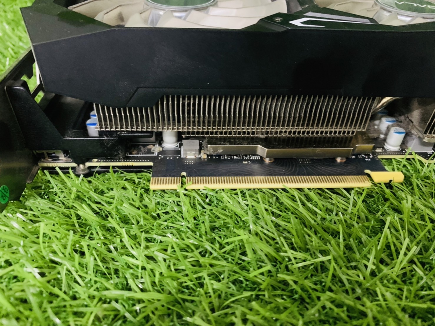 กราฟิกการ์ด การ์ดจอ Galaxy RTX3090 SG 24GB GDDR6 ประกันศูนย์ 12/2023