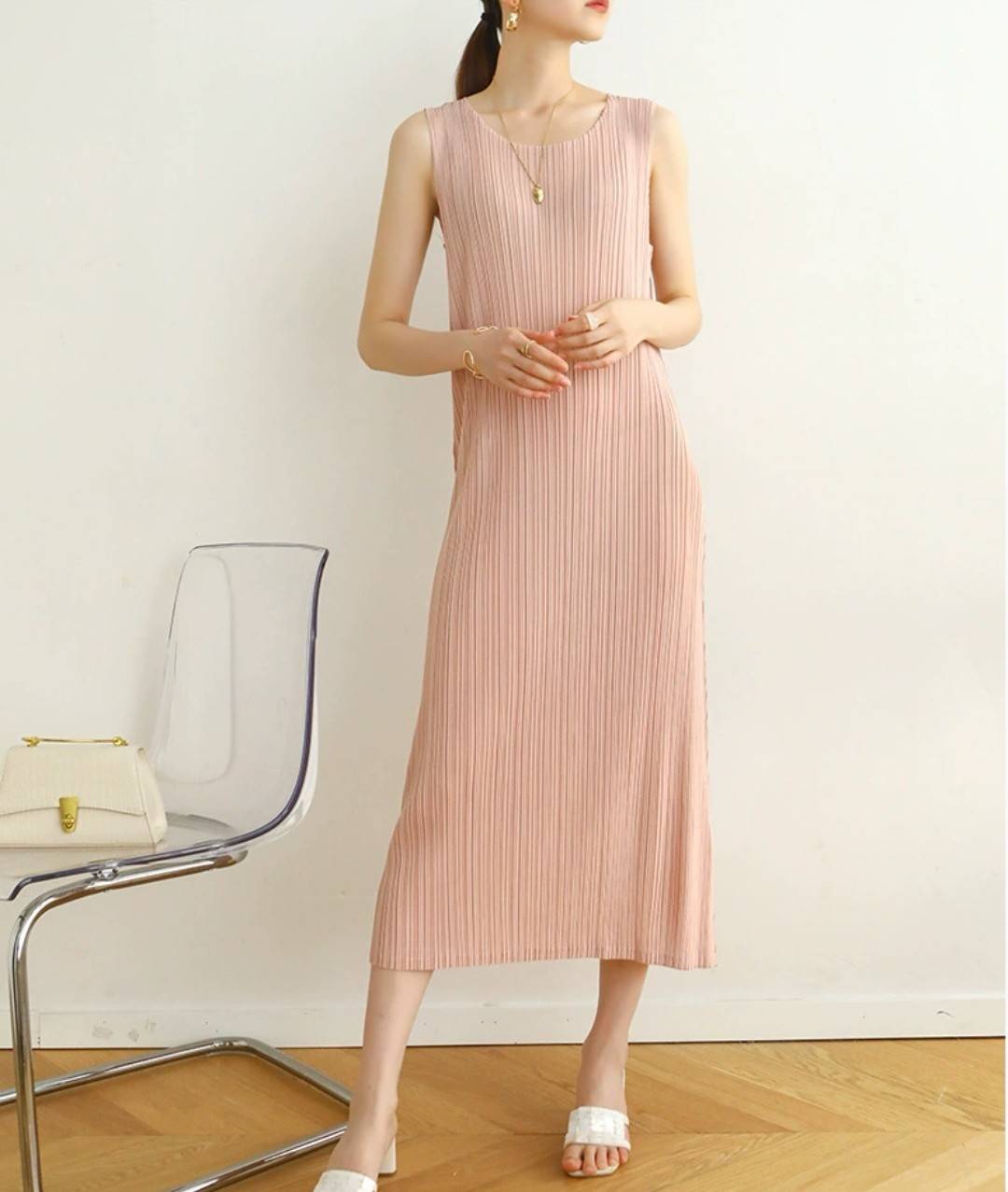 2MUAY BASIC รุ่น GJO7729 SLEEVELESS PLEATED DRESS เดรสผู้หญิง เดรสพลีทคุณภาพ 12สี