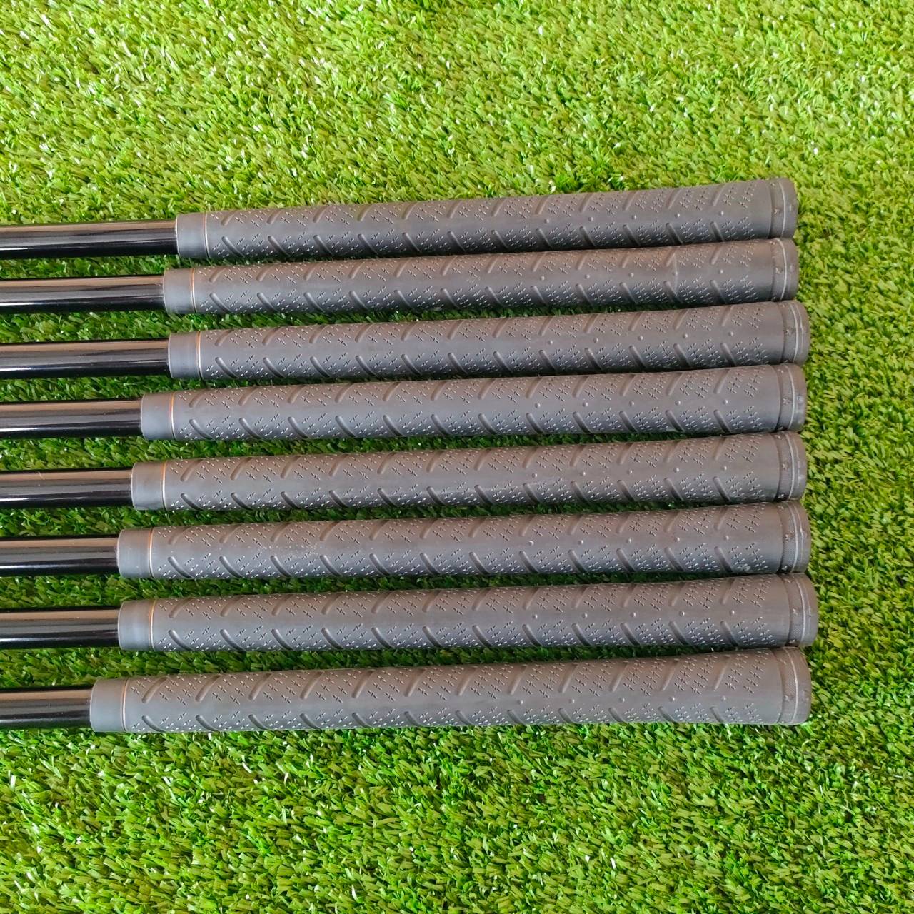 ชุดเหล็ก DUNLOP 65i มีเหล็ก 4-9 เเละ PW SW ก้าน DUNLOP 65i FLEX R สภาพสวยมากๆ 90% ขึ้นไป ไม้กอล์ฟมือสอง ของแท้ BY NakaraLuxurious