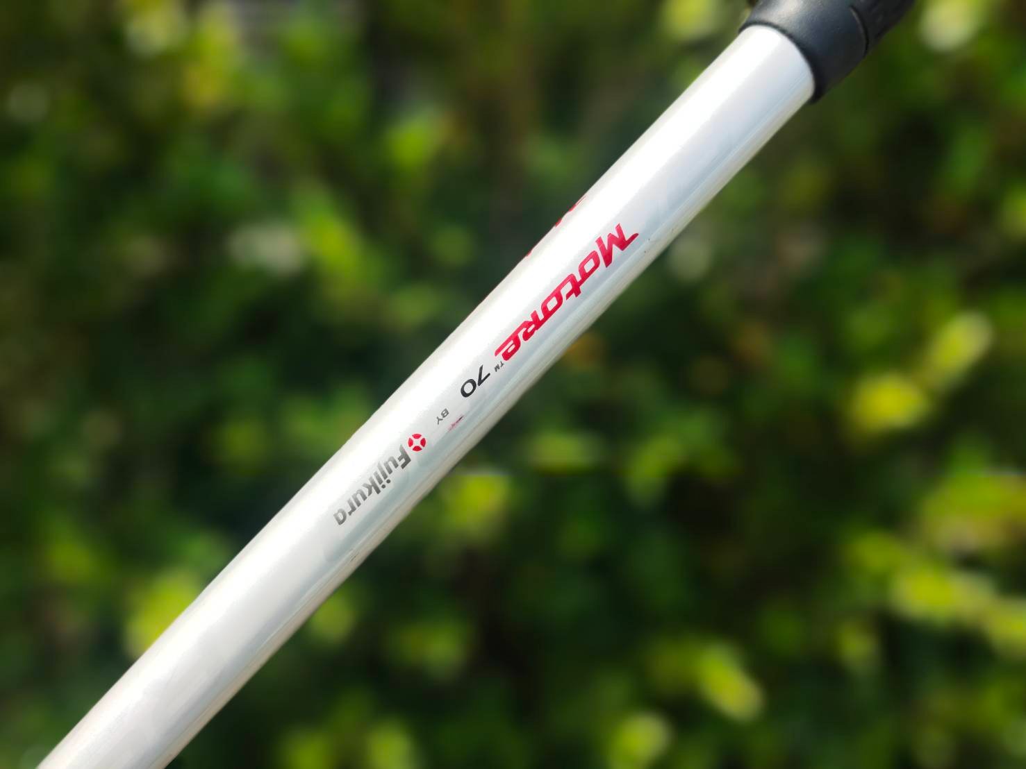 FW3 Taylormade R9 หัวแบนๆตีลอยง่าย เสียงหวาน สามารถไขปรับได้ด้วยครับ ก้านดีมาก FUJIKURA MOTORE FLEX M องศา 15