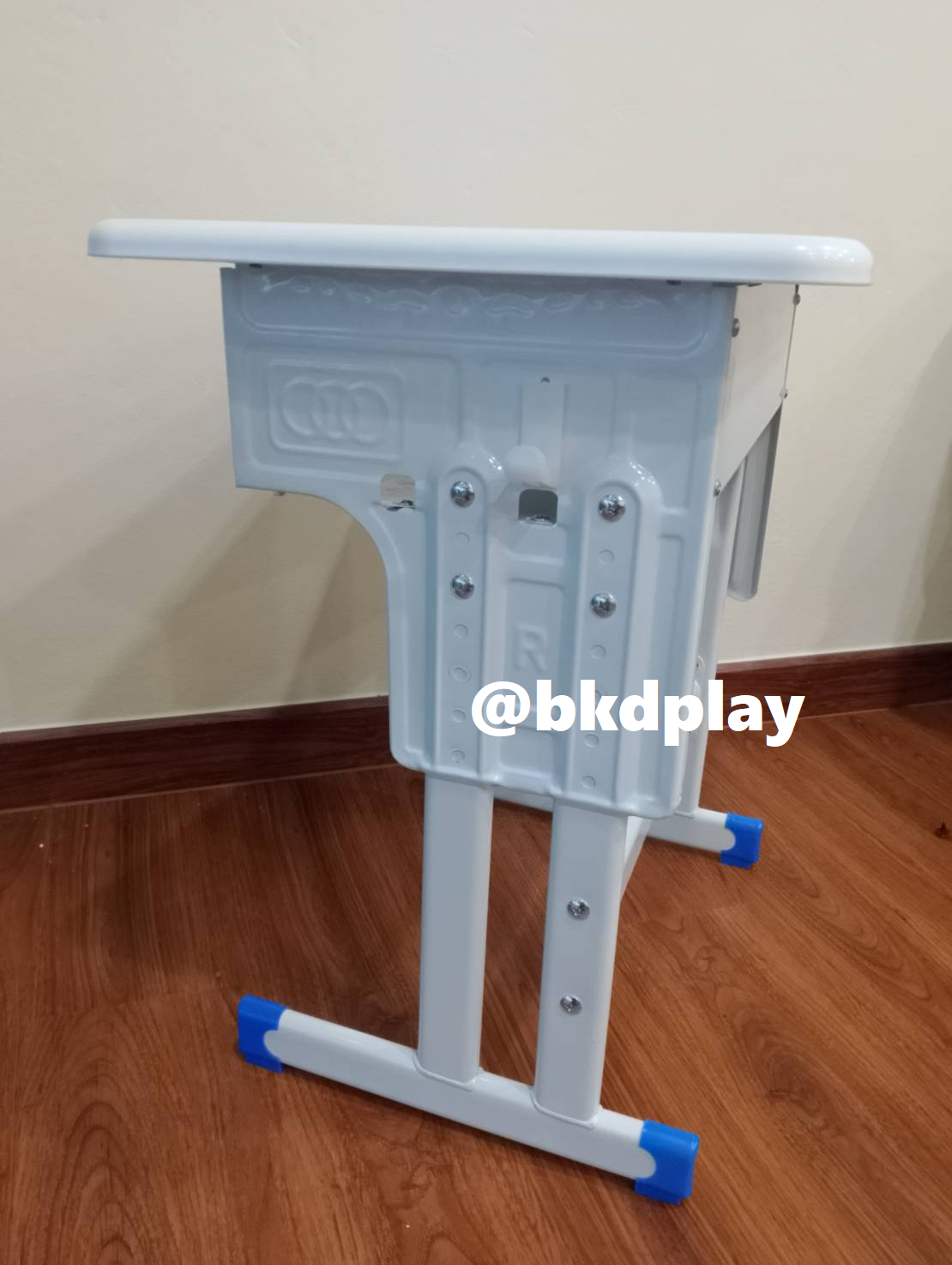 ชุดโต๊ะอนุบาล-ประถม ชุดโต๊เก้าอี้เรียนเดี่ยว ปรับระดับได้ ขาคู่ นักเรียนประถม, โต๊ะเรียนเดี่ยว โต๊ะนักเรียนประถม-มัธยม โต๊ะเขียนหนังสือ เฟอร์นิเจอร์เด็ก พร้อมส่ง