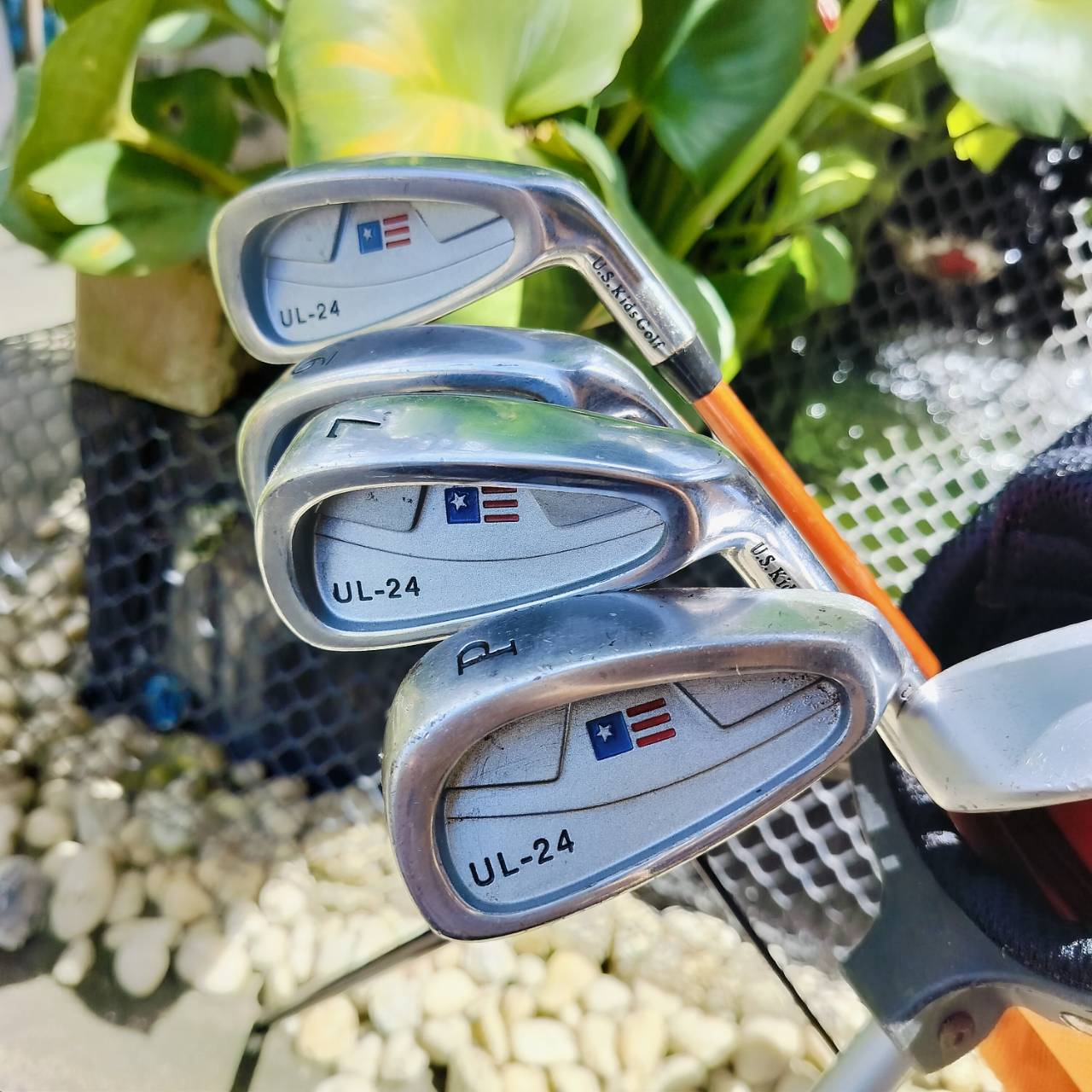 ** ไม้กอล์ฟสำหรับเด็ก ** FULLSET U.S KIDS GOLF ULTRALIGHT 280 UL-24 สำหรับน้องความสูง 120 เซน + - ** หัวไม้มีลอยที่กระดองตามรูปค่ะ ตีได้ดีปกติค่ะ ** ไม้กอล์ฟพรีเมี่ยมญี่ปุ่นมือสอง By NakaraLuxurious