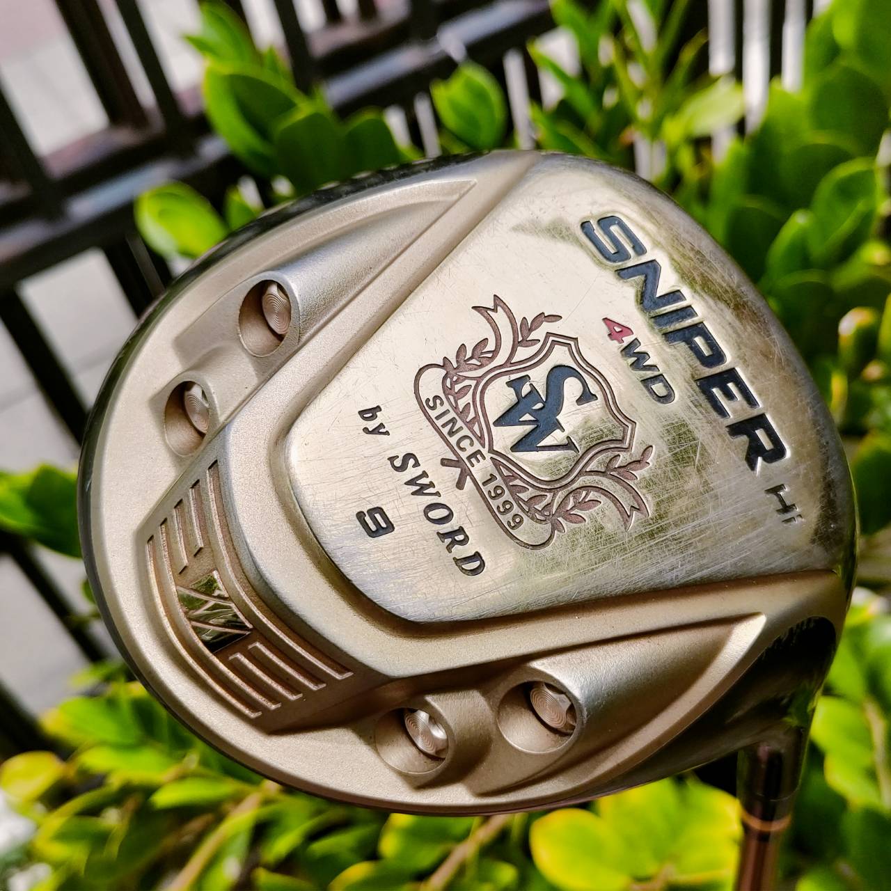 Driver SWORD SNIPER Hi 4WD องศา 9 ก้าน TOUR AD FLEX มี COVER เดิม รุ่น Hi หน้าเด้งมาก พร้อมหมุด 4 จุด 4WD ทำให้การชดเชยสูงสุด ตีทั้งตรง ทั้งไกลมาก ไม้กอล์ฟพรีเมี่ยมมือสองญี่ปุ่น ของแท้ By NakaraLuxurious