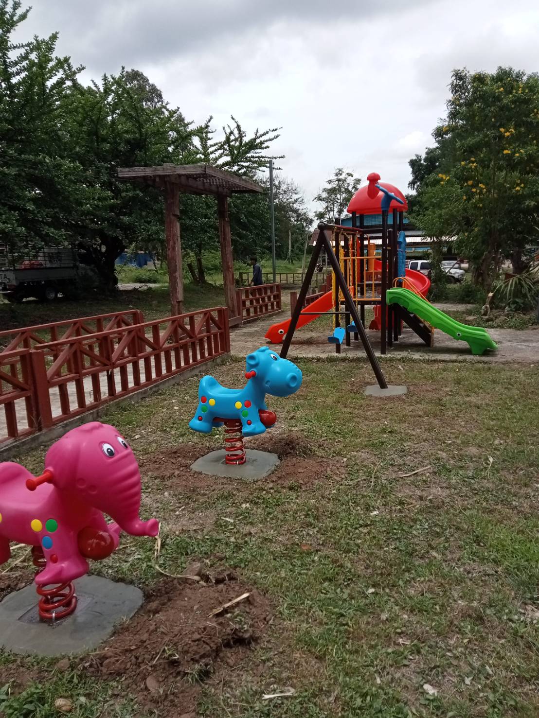 สปริงโยกเยก โยกเยกสปริง คละแบบ ราคาต่อ1ตัว ม้าโยกฐานเหล็ก คละแบบ พร้อมส่ง ตัวละ5490 บาท