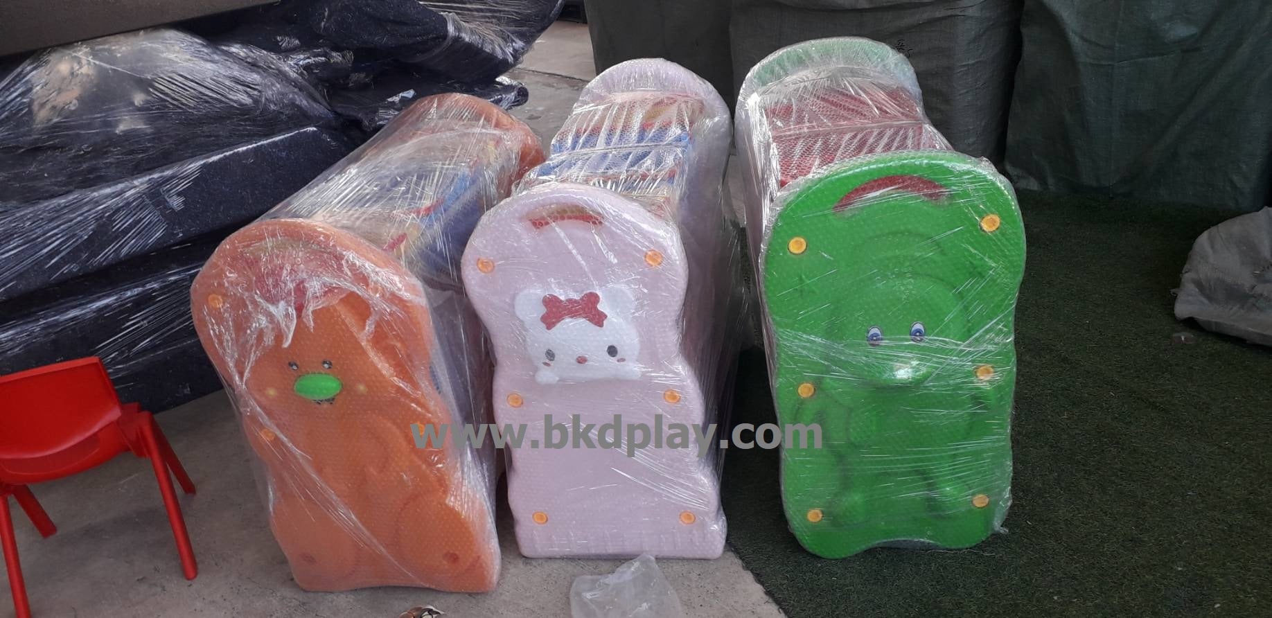 ชั้นวางหมีน้อยโคล่า, ชั้นวางของ 3 ชั้น 9 ถาด,ชั้นวางพลาสติก,เฟอร์นิเจอร์เด็ก พร้อมส่ง คิดค่าส่งตามจริง