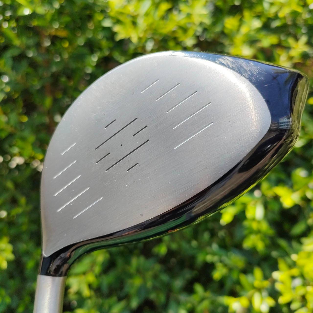 DRIVER TAYLORMADE BURNER SUPERFAST องศา 9.5 ก้าน MOTORE FUJIKURA FLEX S กระดองเคฟล่า และส่วนด้านหลังยื่นออกไป ทำให้ตีลูกลอยง่าย ชดเชยความผิดพลาดสูงสุด ตีทั้งง่าย และไกล เสียงเพราะจัดๆ