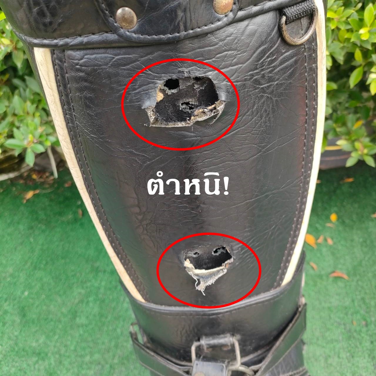 ถุงกอล์ฟ S-YARD T9 DRIVER มือสอง **ตำหนิมีรอยขาดตรงที่จับเเละ COVER มีรอยขาด**โปรดสังเกตตำหนิให้ดีก่อนซื้อ** มือสอง ของแท้ BY NakaraLuxurious