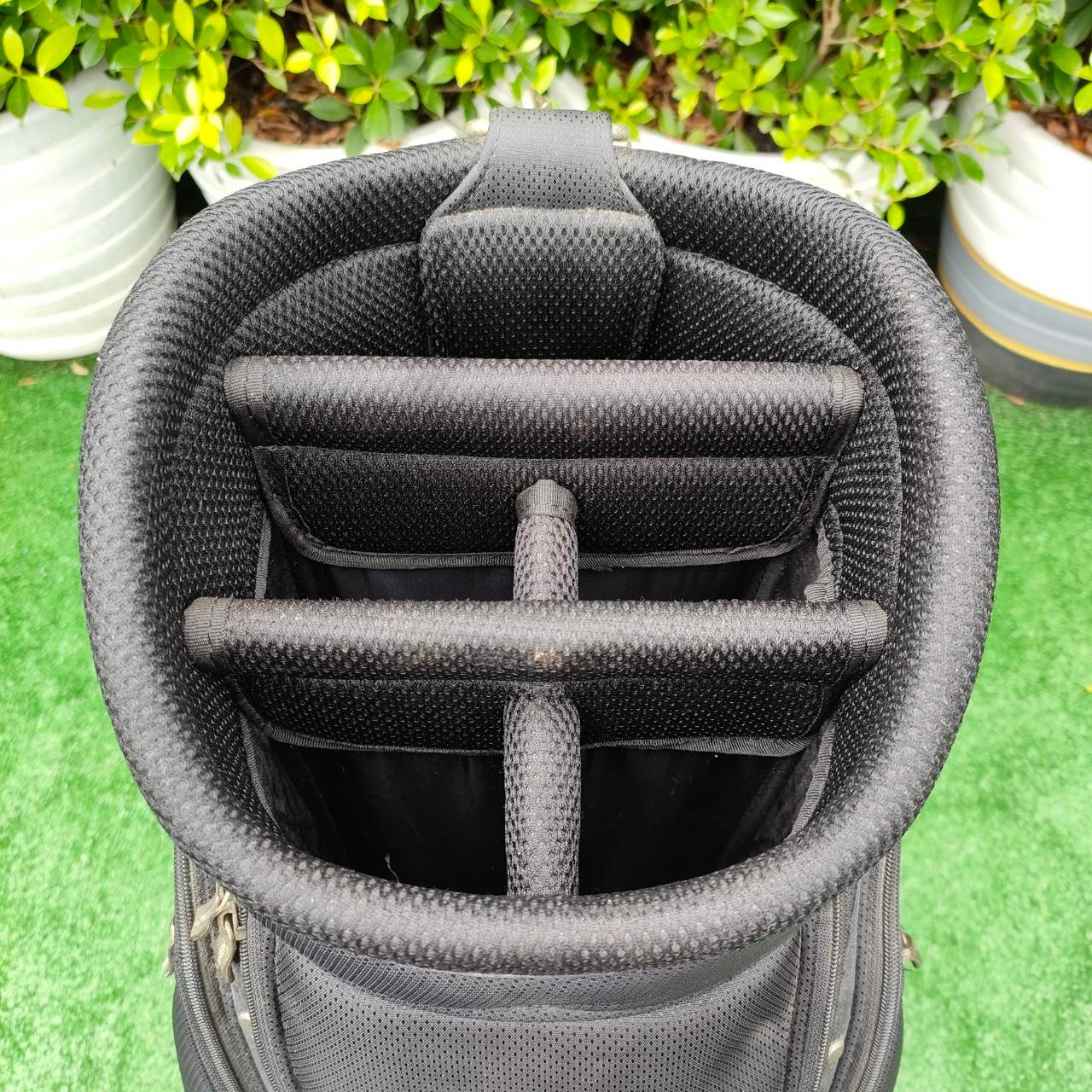 ถุงกอล์ฟ SRIXON มือสอง ของแท้ สภาพสวยเดิมๆเลยครับ