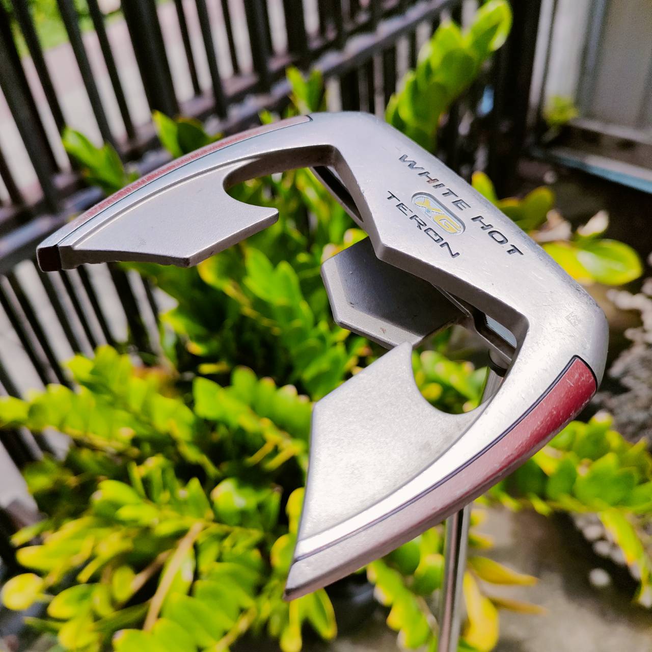 PUTTER ODYSSEY XG TERON เป็นรุ่นปีกค้างคาวสองข้าง คล้ายๆเบอร์ 7 แต่พัตต์สนุกกว่า นิ่งมาก บล๊านซ์สุด หน้าสัมผัสพิเศษ ไม้กอล์ฟพรีเมี่ยมมือสอง ของแท้ By NakaraLuxurious